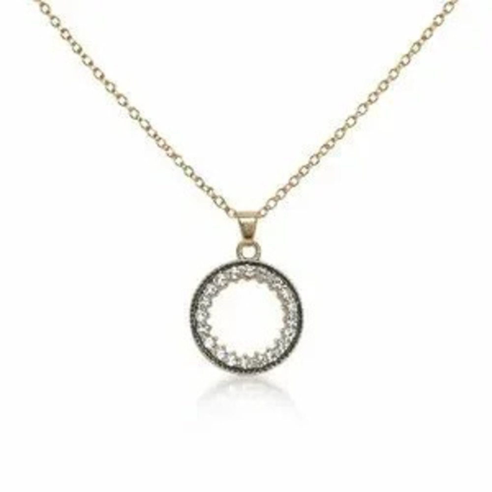 Classic Gold Circle Pendant Necklace